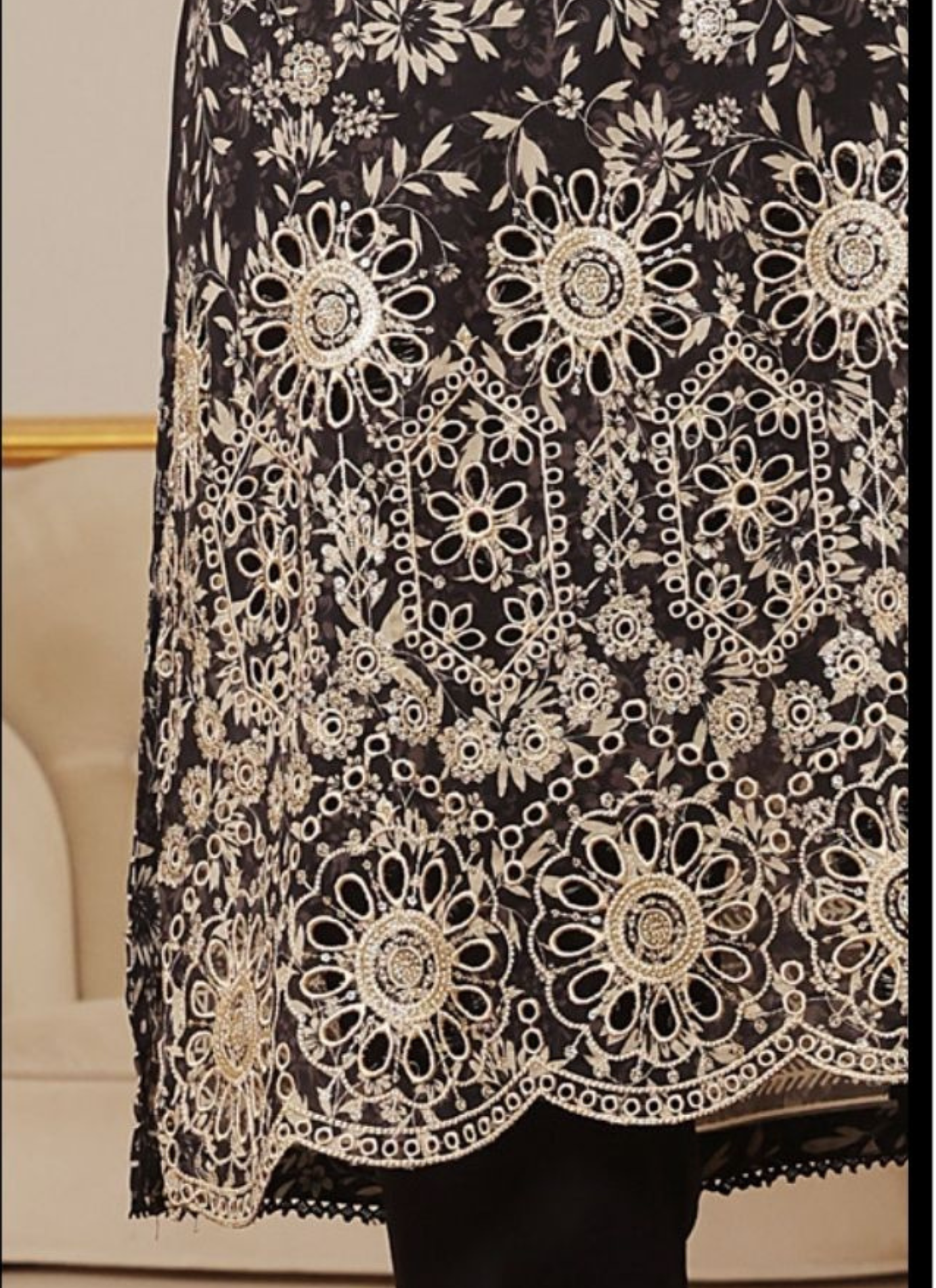 Riwayat Premium 3P Lawn Suit Embroidered