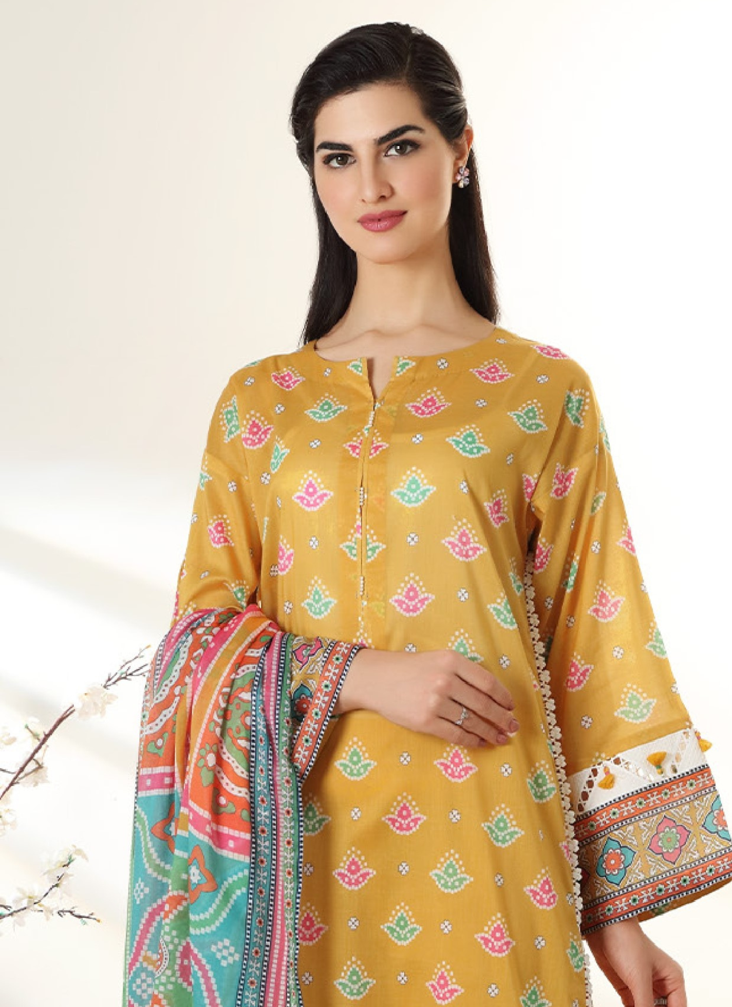 Nishat 3 Piece Lawn Suit (Unstiched)