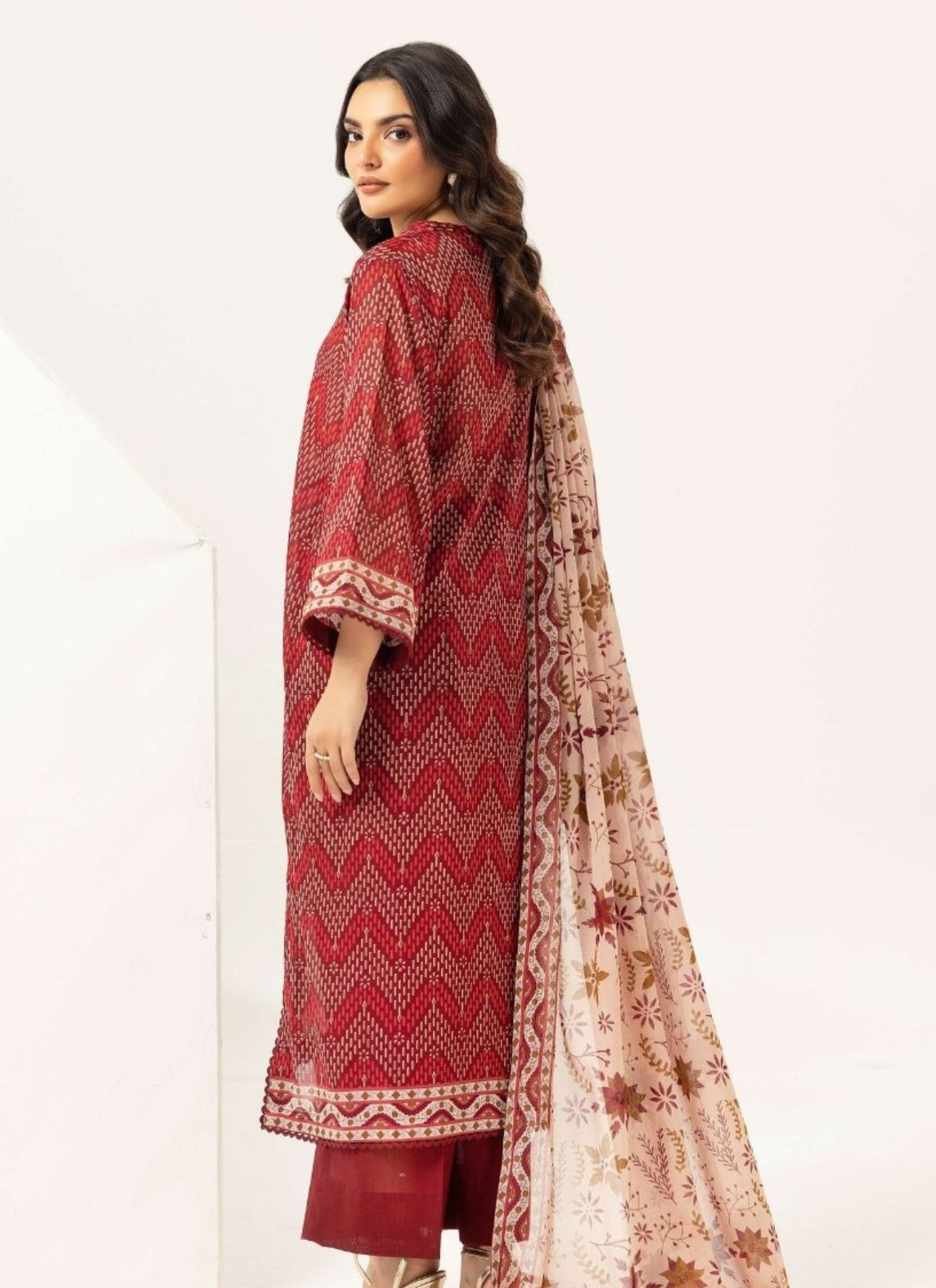 Haya By Legends 3p Lawn Suit (Unstiched)