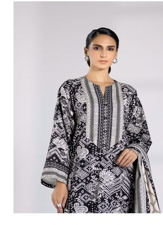 Sapphire 3 Piece Lawn Suit (Unstiched)
