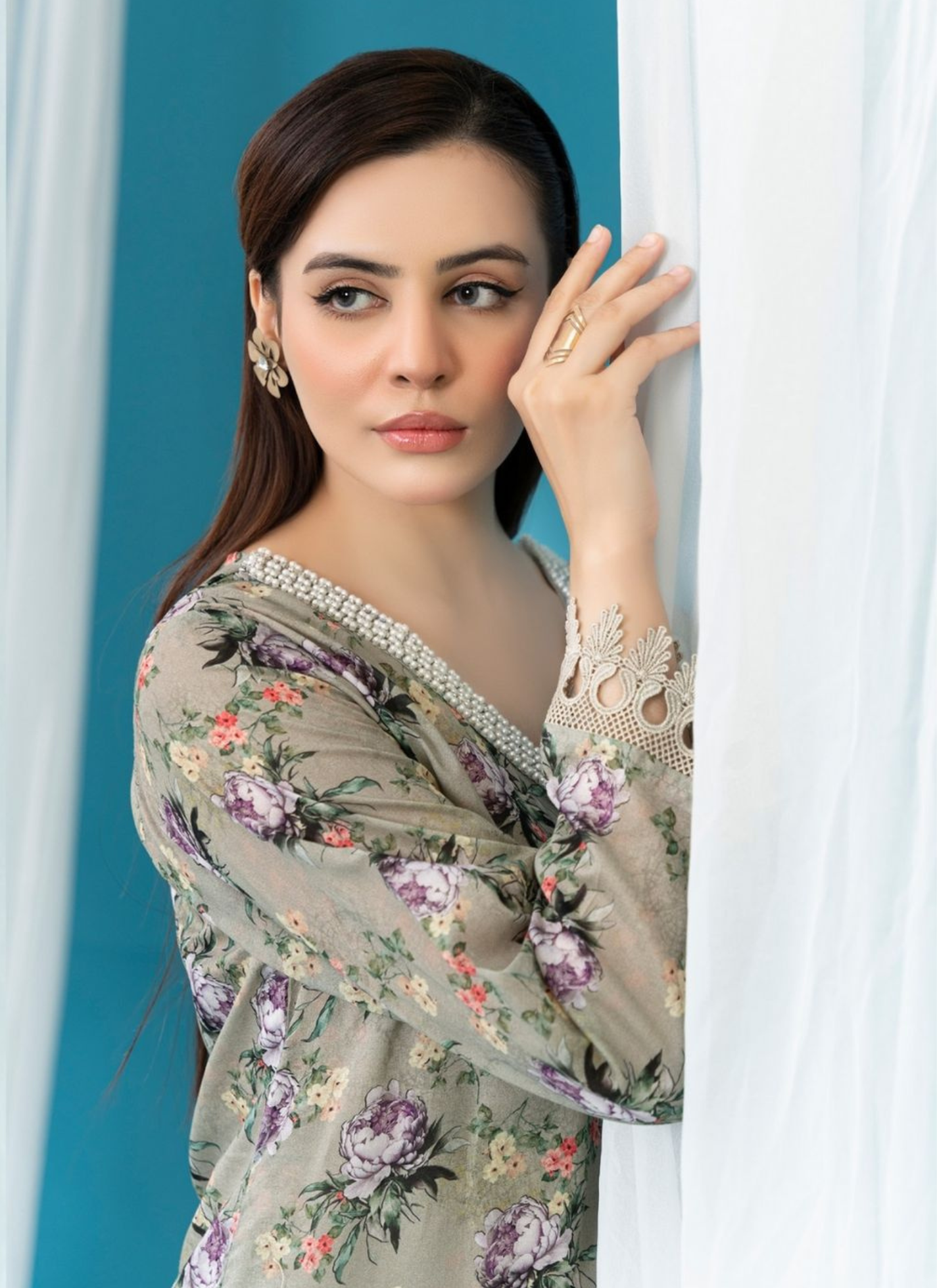 Elegant 2 Piece Unstitched Suit