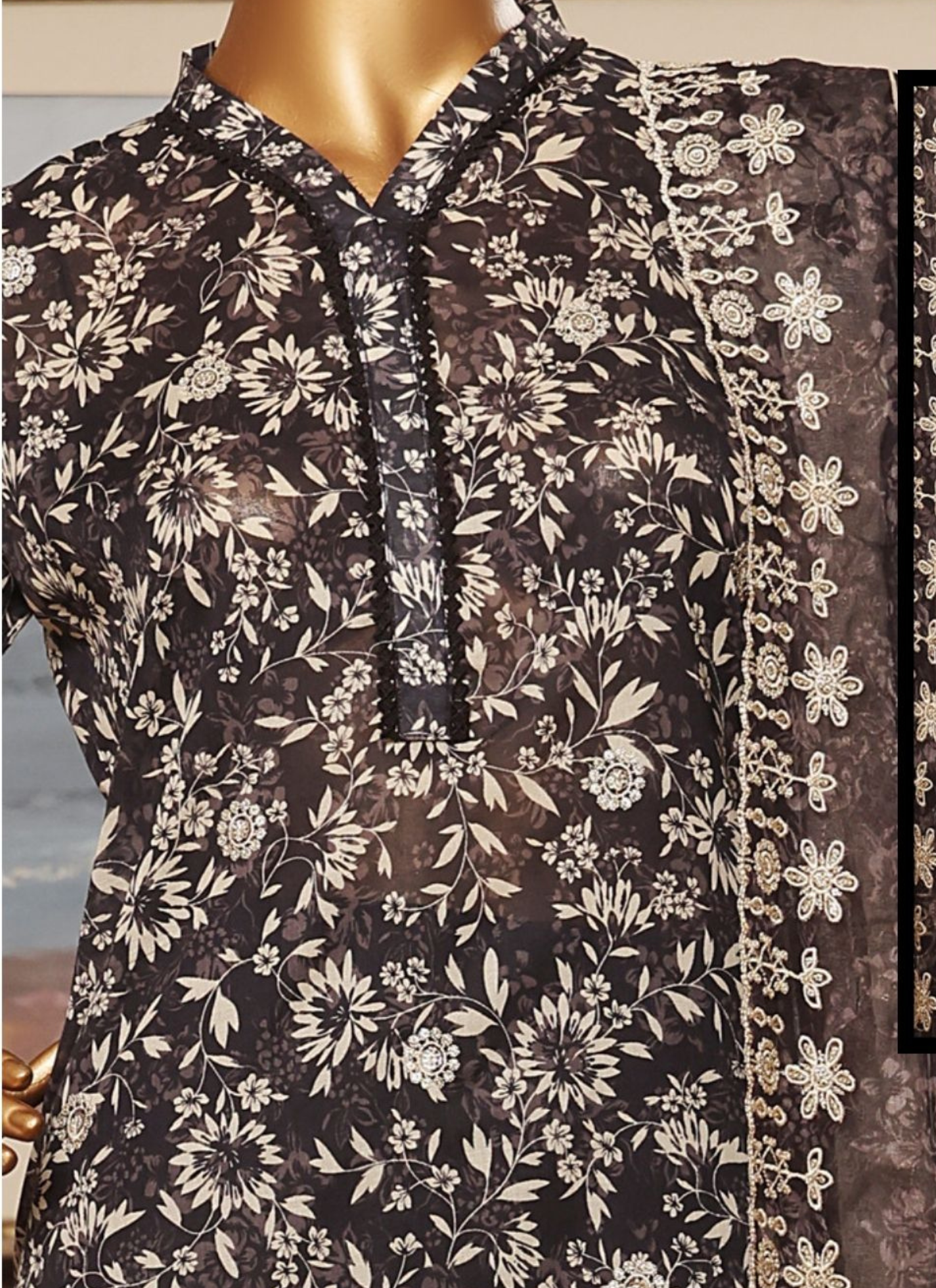 Riwayat Premium 3P Lawn Suit Embroidered