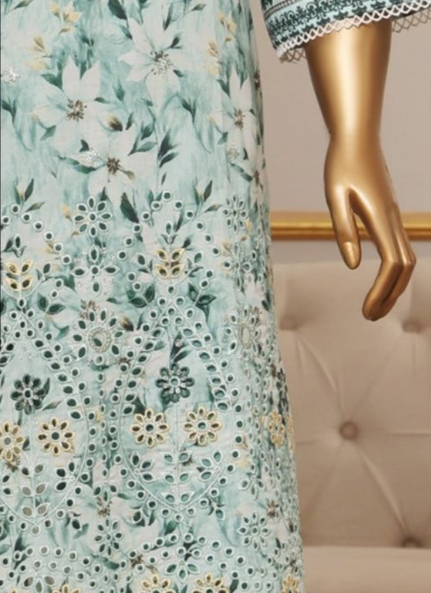 Riwayat Premium 3P Lawn Suit  Embroidered
