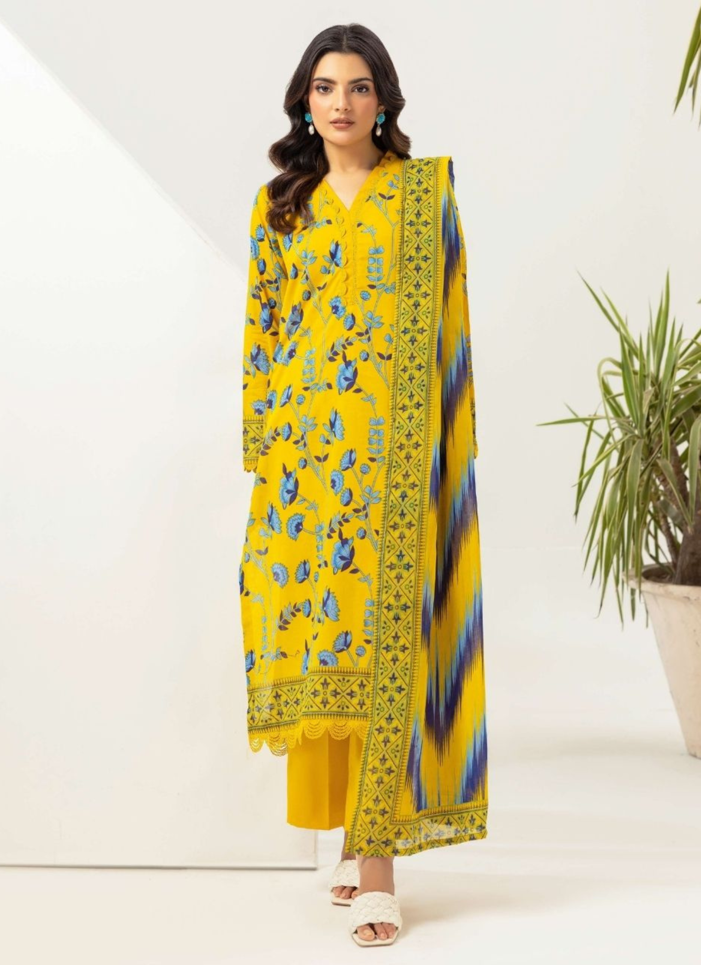 Haya By Legends 3p Lawn Suit (Unstiched)