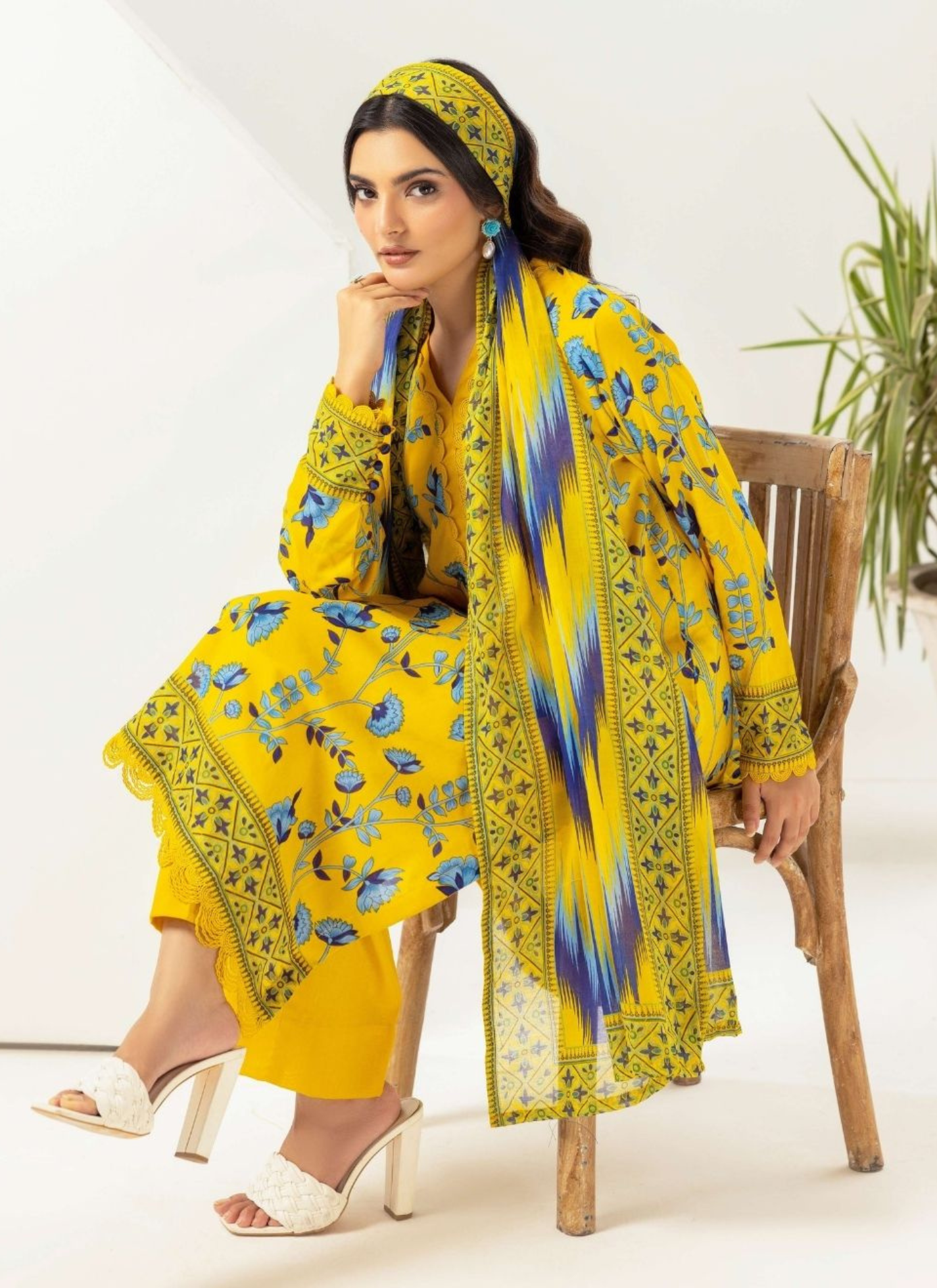 Haya By Legends 3p Lawn Suit (Unstiched)