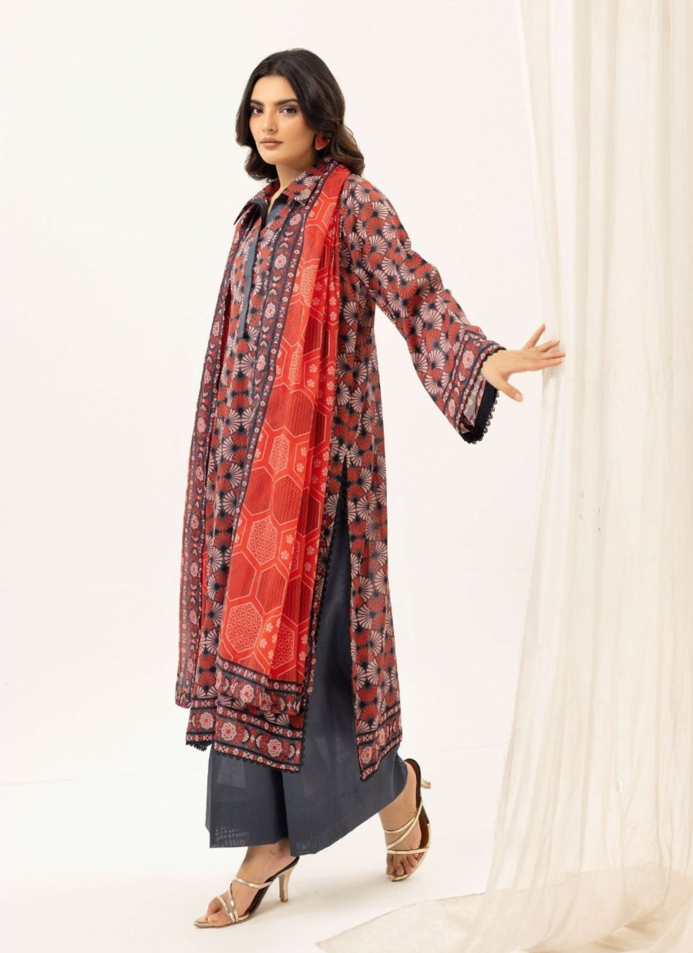 Haya By Legends 3p Lawn Suit (Unstiched)